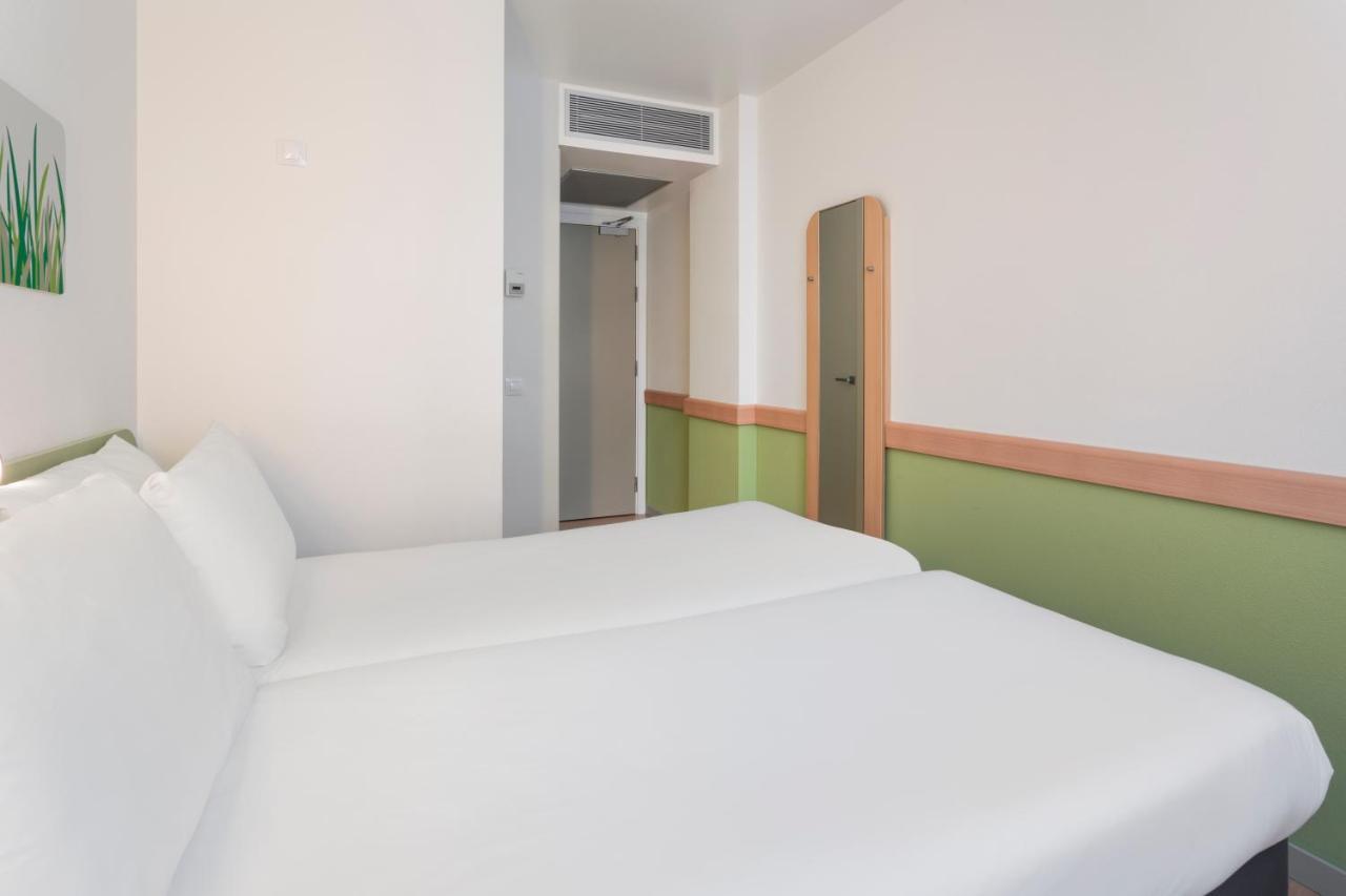 B&B Hotel Zaragoza Plaza Mozart Екстер'єр фото